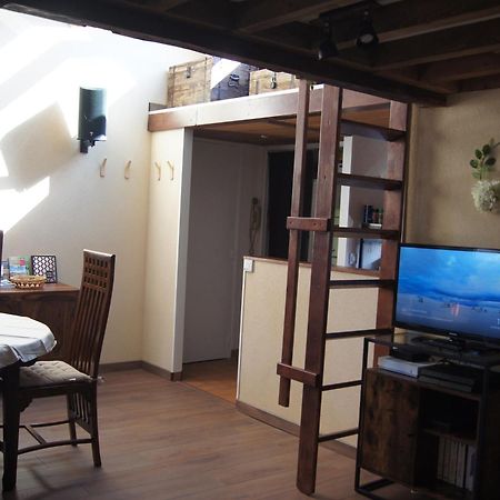 Appartement Le perchoir de St-Antoine à Honfleur Extérieur photo